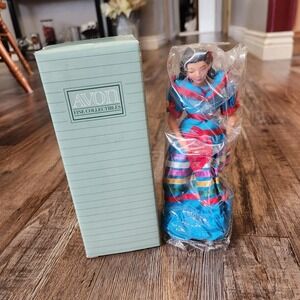 Avon International Porcelain Doll Collection Lupita from Mexico 1990 Vintage Box